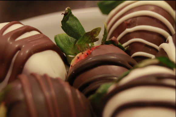Chocolate Covered Strawberries by Ventito Bakery
