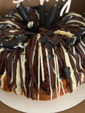 Marble-belgium-and-milk-chocolate-Bundt-Cake-with-chococlate-drizzle
