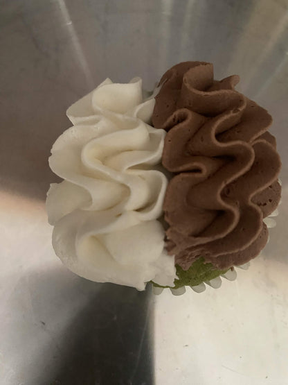 Dubai Pistachio Cupcakes