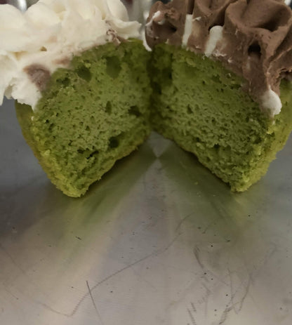 Dubai Pistachio Cupcakes