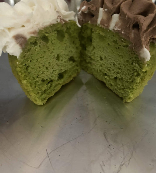 Dubai Pistachio Cupcakes