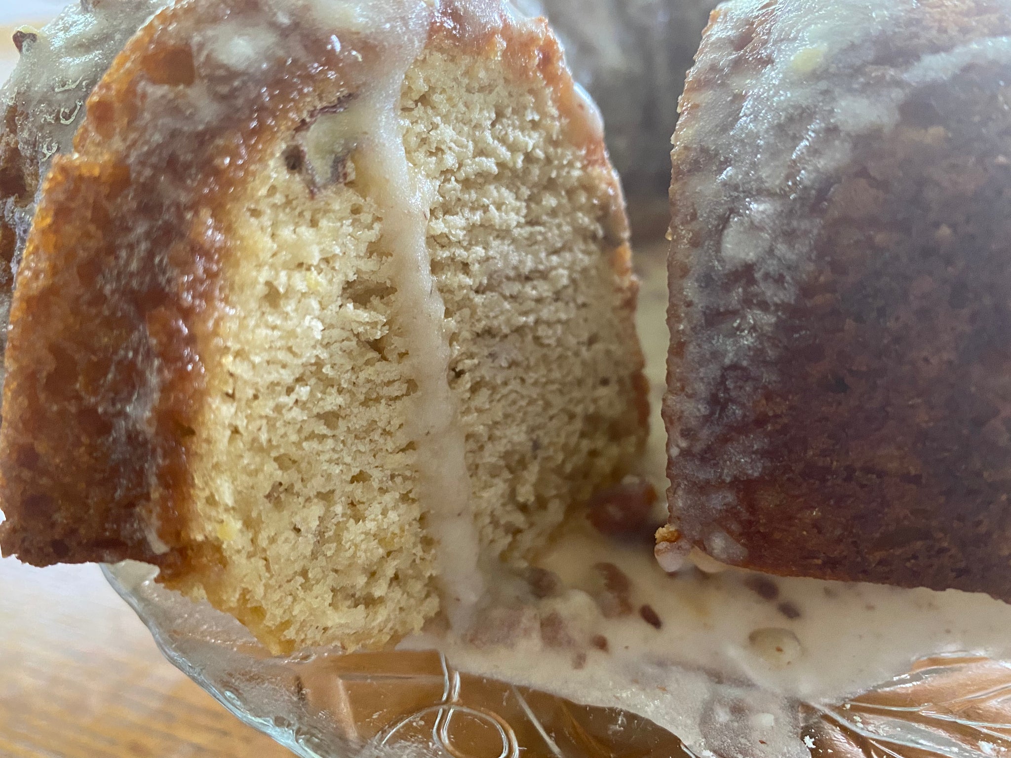 Bundt Cakes 9inch Round  Bundt Cake - serves 10-14 – Ventito Bakery