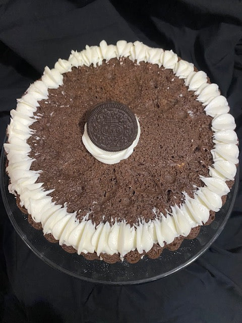 Oreo Crumble Cake – Ventito Bakery