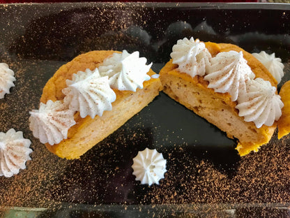 pumpkin cupcakes - 6 count